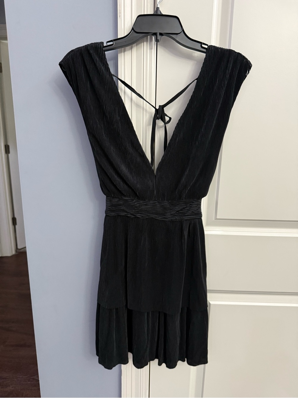 Cupshe Black Backless Deep V-Tie Pleated Dress
